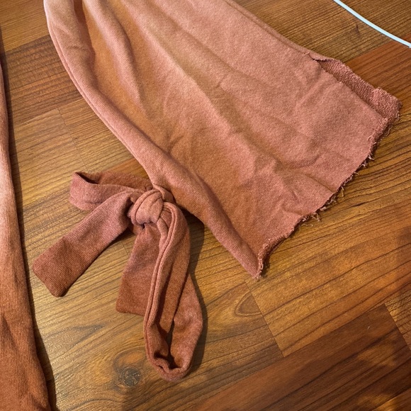 Sweater - Picture 3 of 3